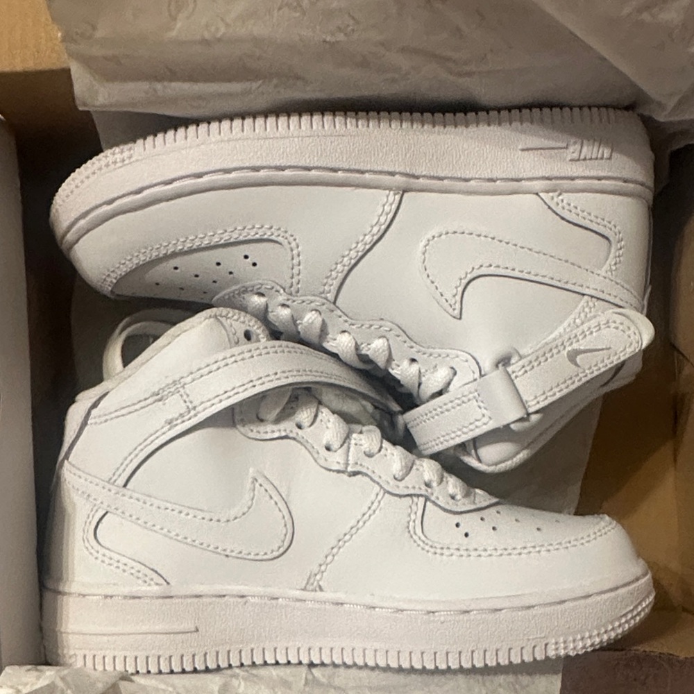 Kids white Air Force 1’s Mid- Level size 12C